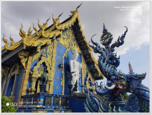 วัดร่องเสือเต้น (Blue Temple)